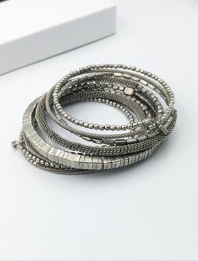 Funky Beaded Silver Tone Slinky Coil Bracelet